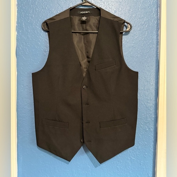 Axist Other - A[X]IST Black Vest